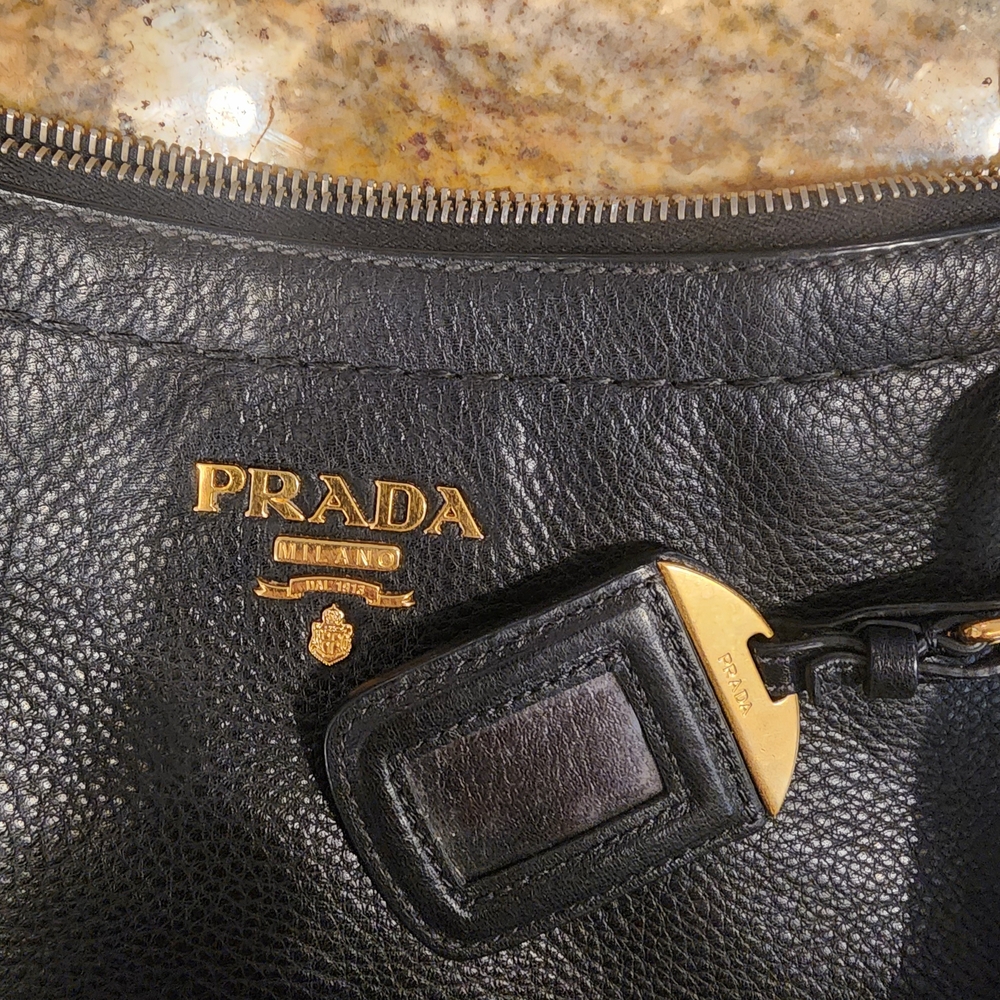 Prada Black Vitello Daino Leather Bag BR4420 Gold Brass Trim Excellent Condition - Picture 11 of 16